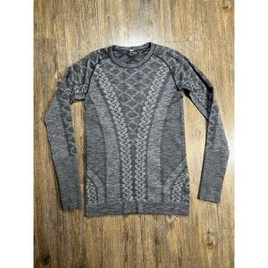 Lululemon Top Womens 4 Gray Geometric Cable Knit Rest Less Pullover Jogging